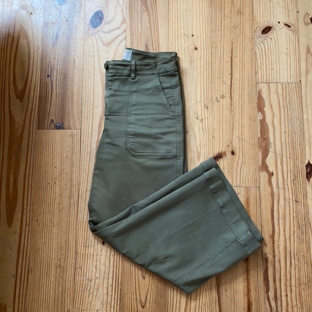 Everlane Wideleg Cargo Crop Pant